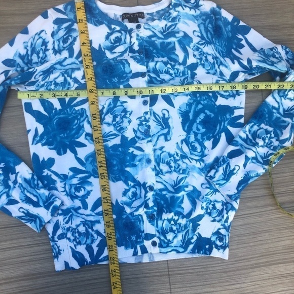 Covington Floral cardigan sweater Size Medium - Picture 8 of 8